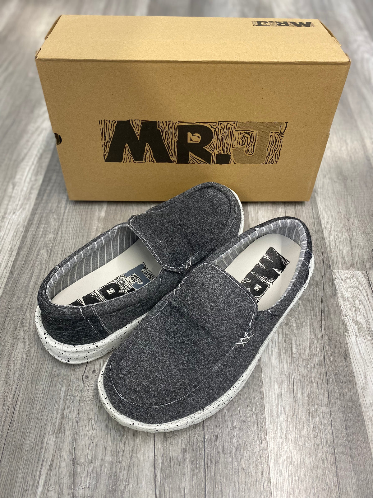 MR J ~ Donald~ Drk Gray